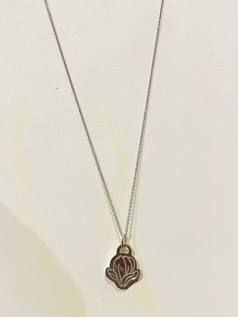 Tiffany & Co. Tulip Flower Charm Go Women Marathon 2019 Necklace w/ Pouch